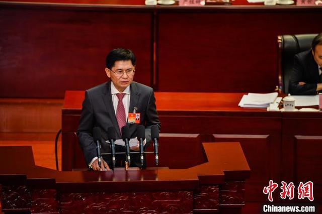 广西政协委员热议自贸区建设 建议用活跨境劳务合作政策 广西政协委员热议自贸区建设 建议用活跨境劳务合作政策