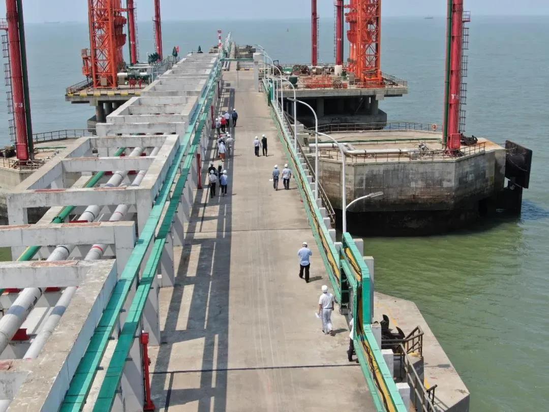 北部湾港钦州30万吨级油码头竣工 北部湾港钦州30万吨级油码头竣工