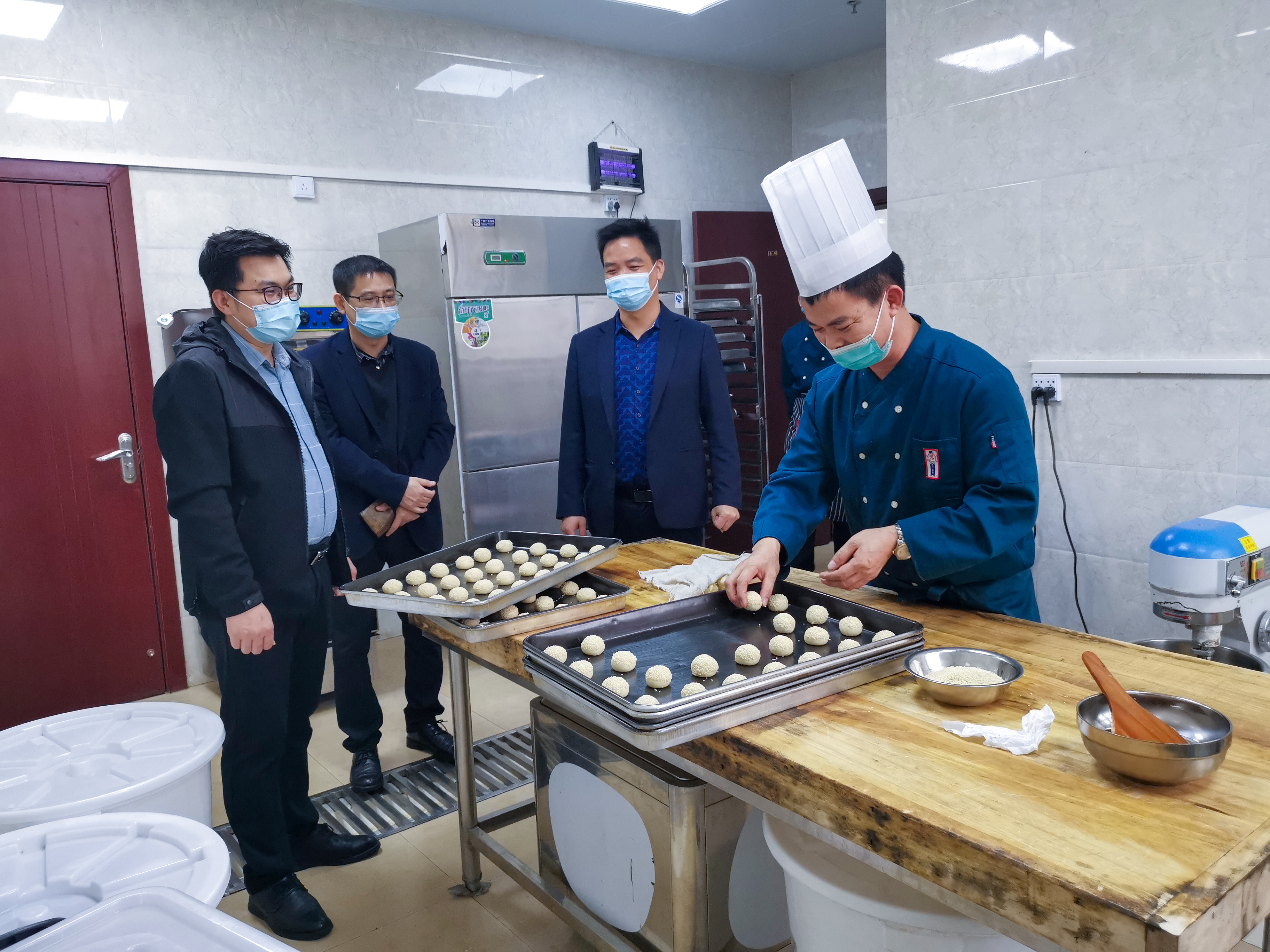 加强卫生安全监管 营造舒适就餐环境 | 钦保餐饮开展餐饮服务卫生安全交叉检查 加强卫生安全监管 营造舒适就餐环境 | 钦保餐饮开展餐饮服务卫生安全交叉检查