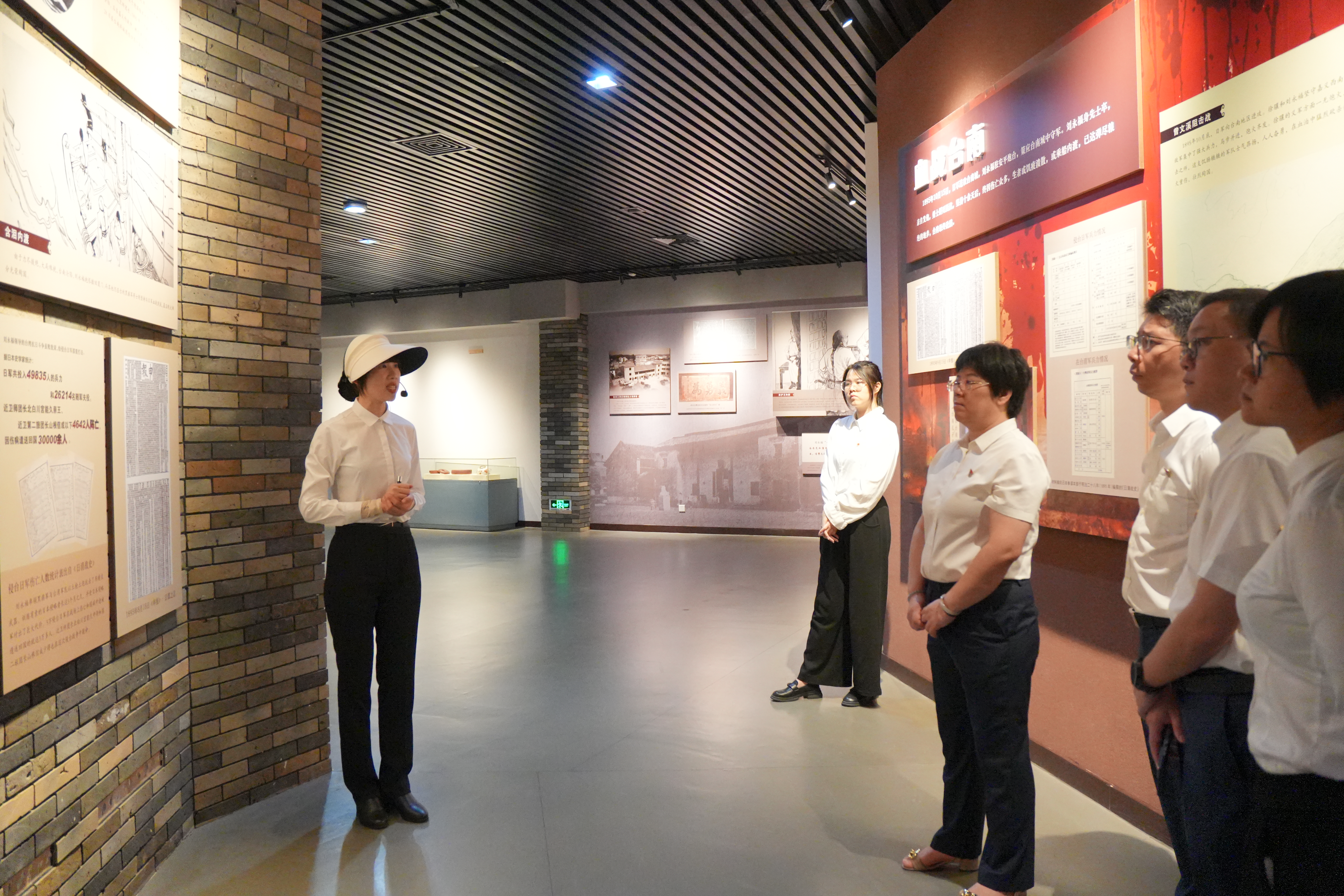 自贸开投集团党委联合中马产业园区工业和高新技术局党支部开展缅怀先烈主题党日活动 自贸开投集团党委联合中马产业园区工业和高新技术局党支部开展缅怀先烈主题党日活动