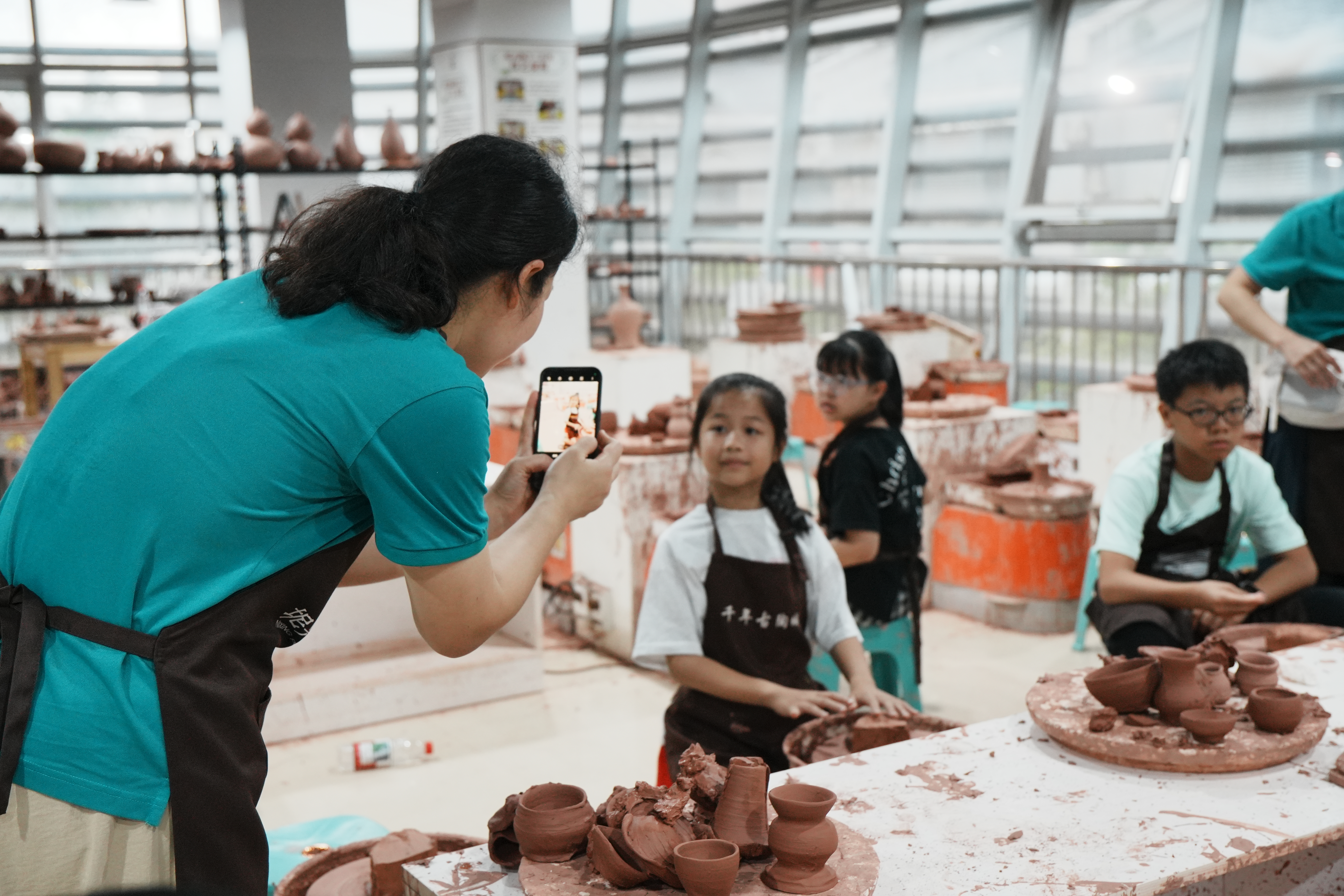 童心向未来 古陶趣研学 | 自贸开投集团工会开展六一亲子研学活动 童心向未来 古陶趣研学 | 自贸开投集团工会开展六一亲子研学活动