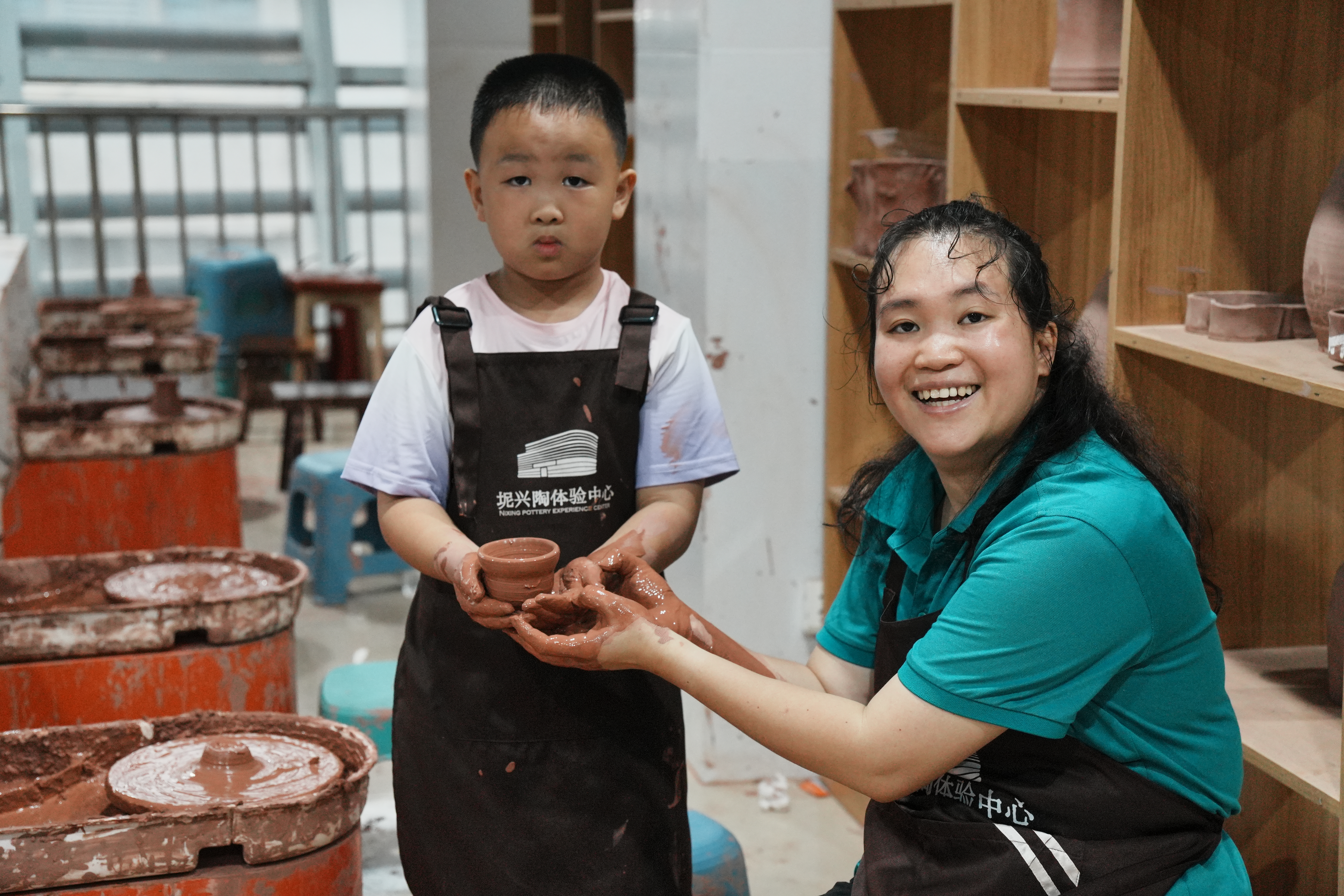 童心向未来 古陶趣研学 | 自贸开投集团工会开展六一亲子研学活动 童心向未来 古陶趣研学 | 自贸开投集团工会开展六一亲子研学活动