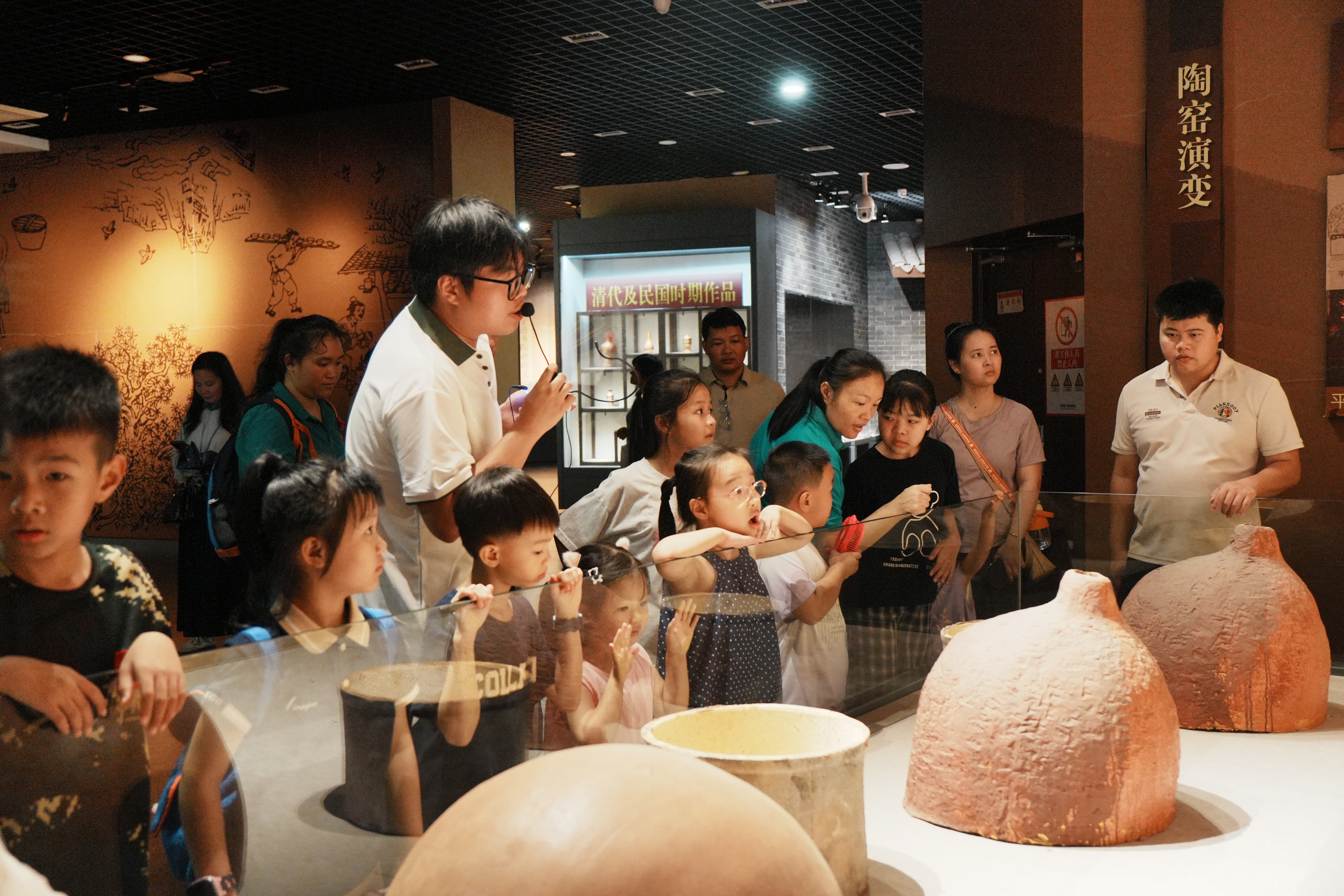 童心向未来 古陶趣研学 | 自贸开投集团工会开展六一亲子研学活动 童心向未来 古陶趣研学 | 自贸开投集团工会开展六一亲子研学活动