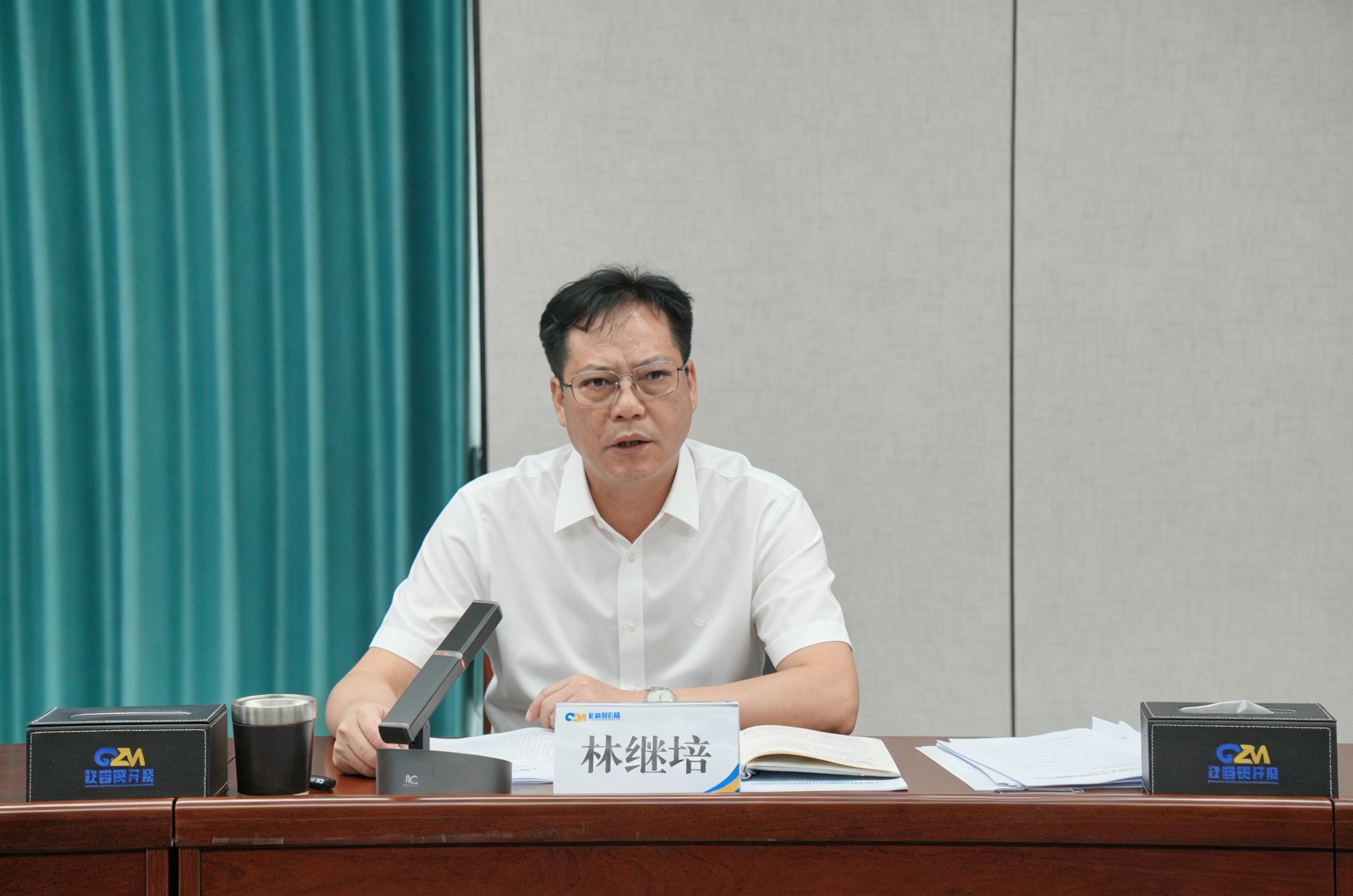 聚焦转型突破 重构发展动能 | 自贸开投集团召开2026年度年中经营分析会 聚焦转型突破 重构发展动能 | 自贸开投集团召开2026年度年中经营分析会
