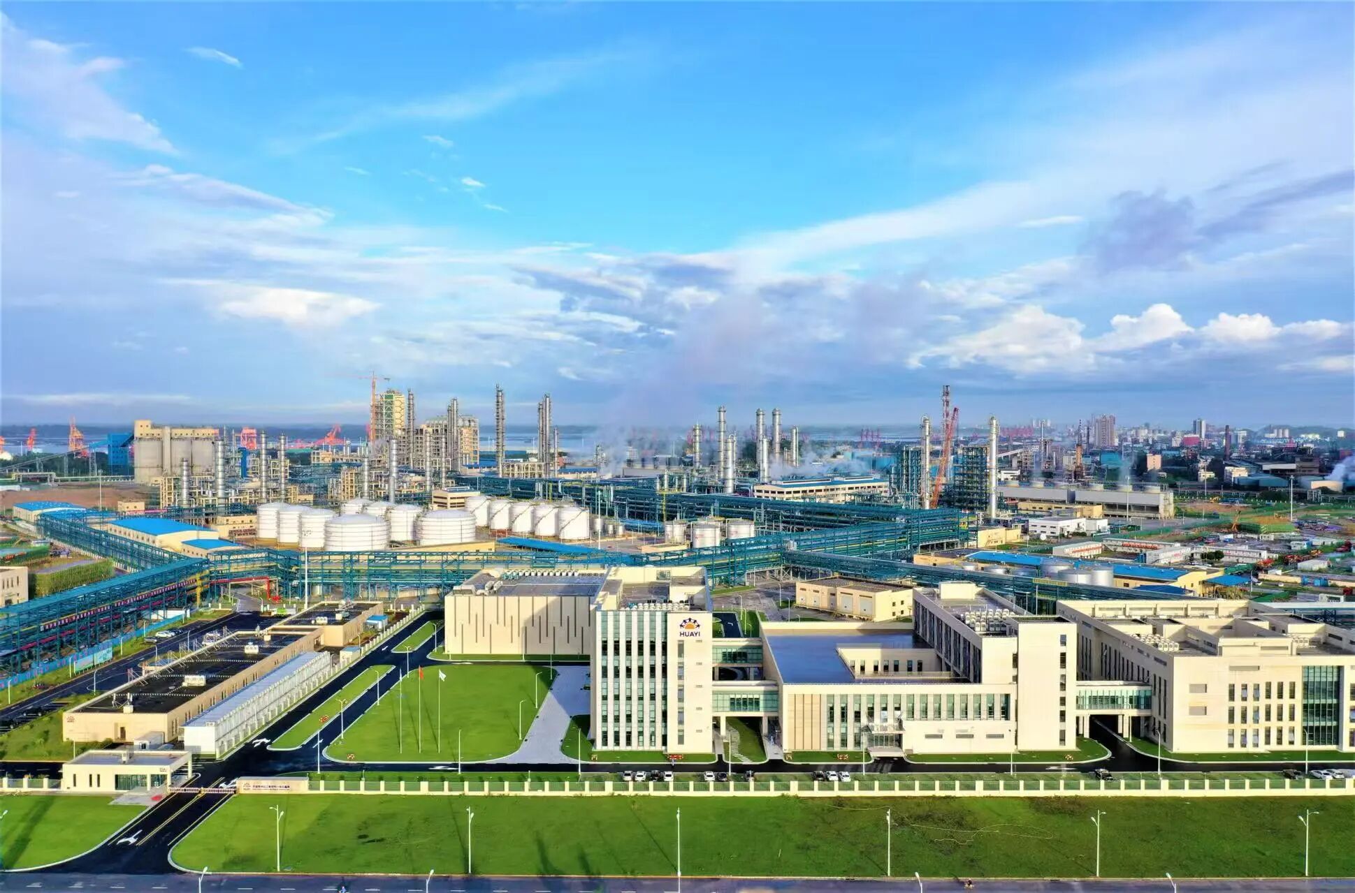 稳中提质蓄动能 开放合作赋能启新程 || 中马钦州产业园区2026年上半年高质量发展纪实 稳中提质蓄动能 开放合作赋能启新程 || 中马钦州产业园区2026年上半年高质量发展纪实